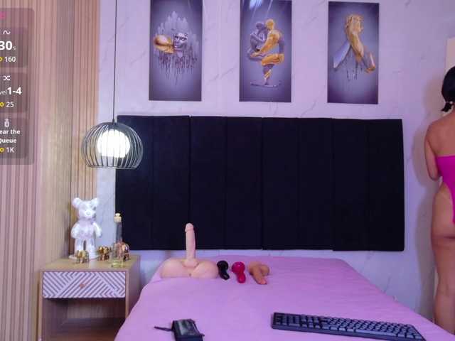 cutepetitee live webcam show