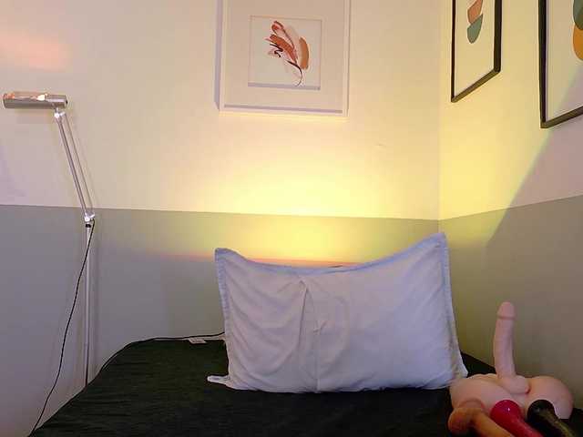 cutepetitee live cam on BongaCams