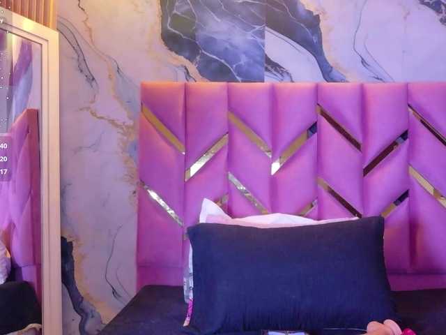 cutepetitee live webcam show