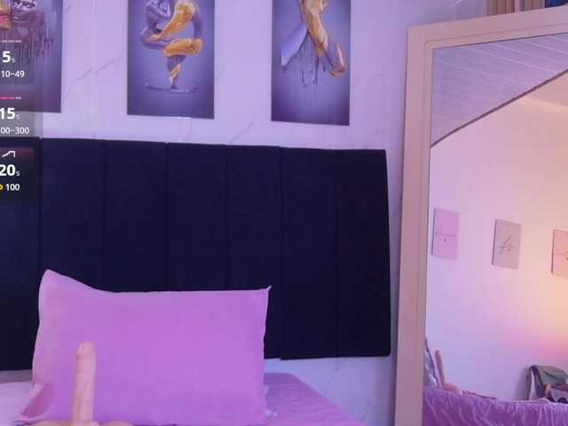 cutepetitee live webcam show