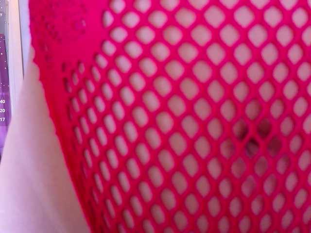 cutepetitee live webcam show