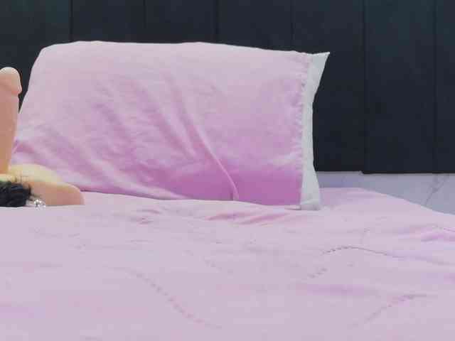 cutepetitee webcam