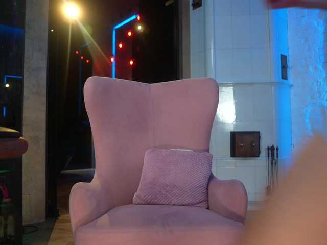  EvaFashionista chat room