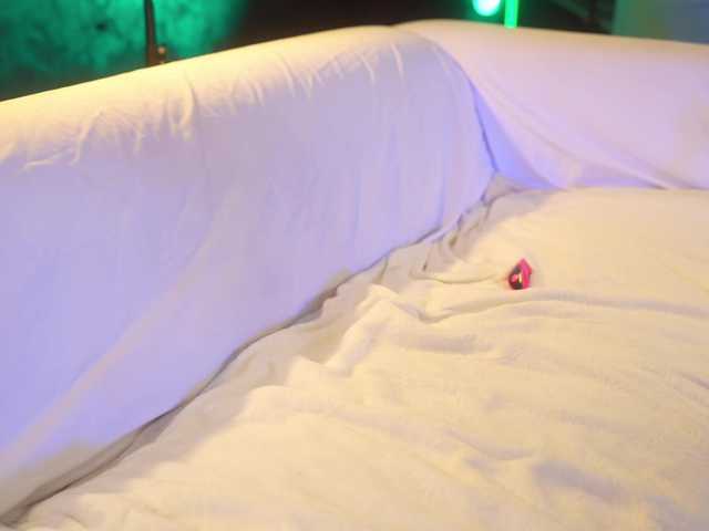 EvaFashionista live cam on BongaCams