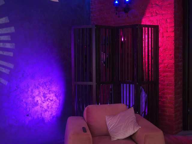 EvaFashionista live cam on BongaCams