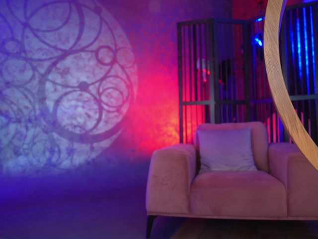 EvaFashionista live cam on BongaCams