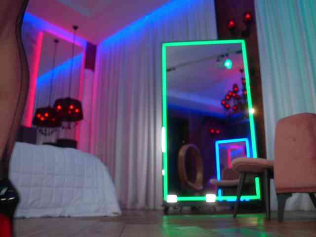 EvaFashionista webcam