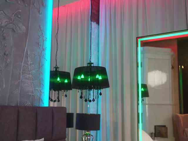 EvaFashionista webcam