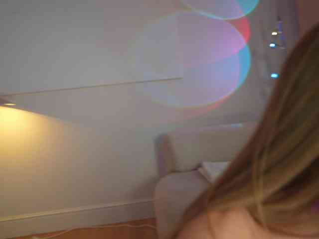 EvaFashionista webcam