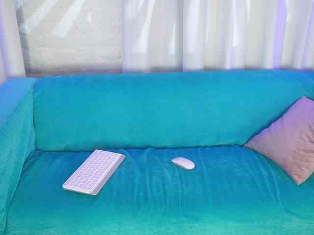 EvaFashionista webcam