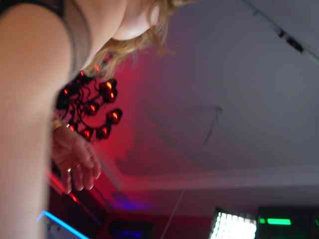 EvaFashionista webcam
