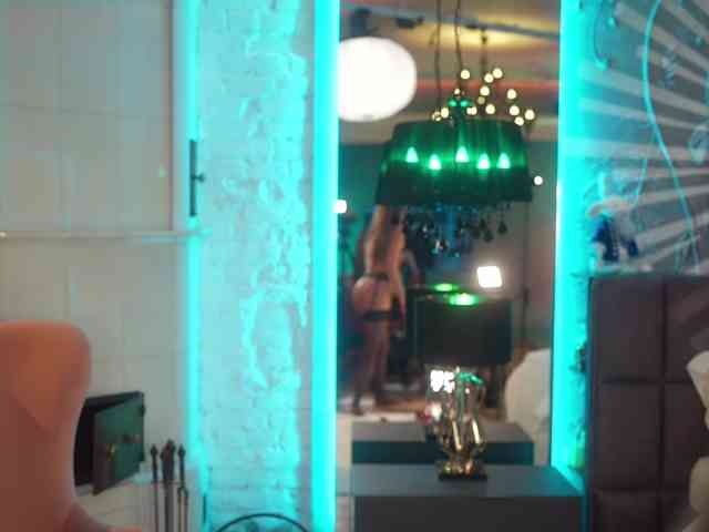 EvaFashionista webcam