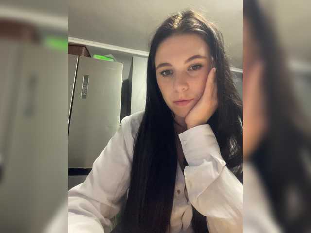 Potifays's BongaCams show and profile