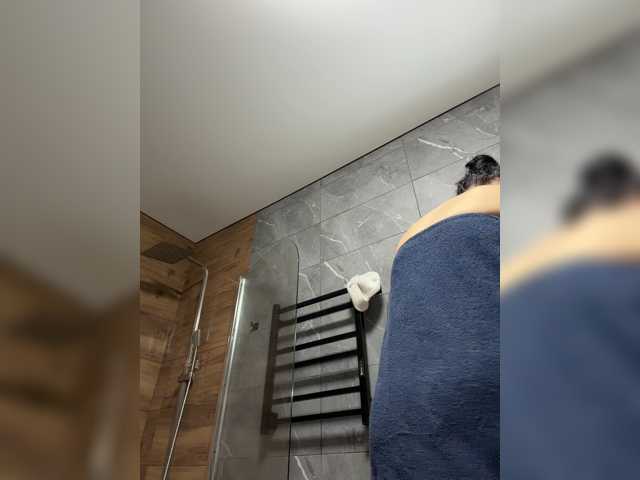 go to chat with Potifays