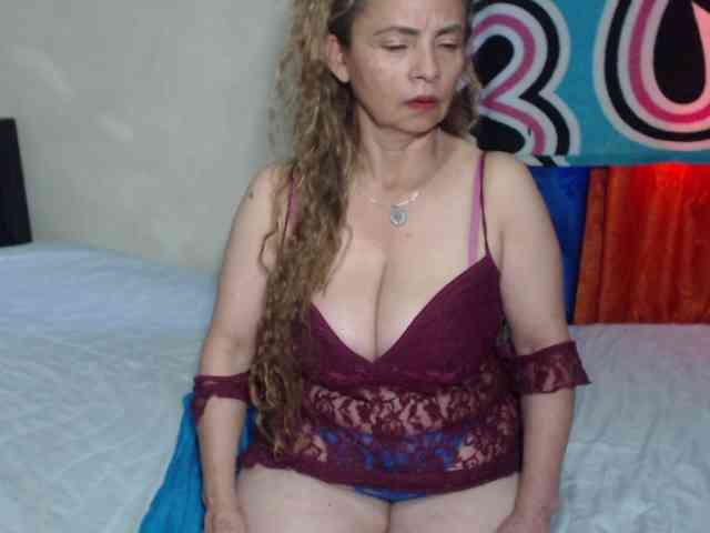 Monicatorres66 webcam