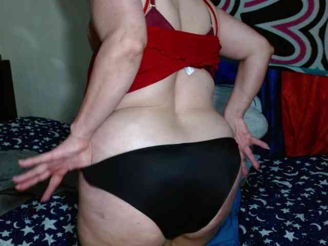Monicatorres66 live female cam on bongacams