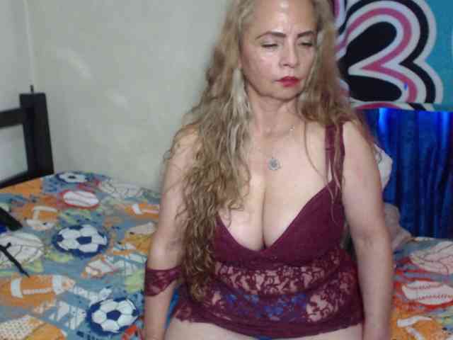 Monicatorres66 webcam