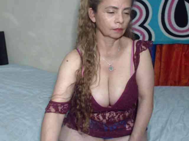 Monicatorres66 webcam