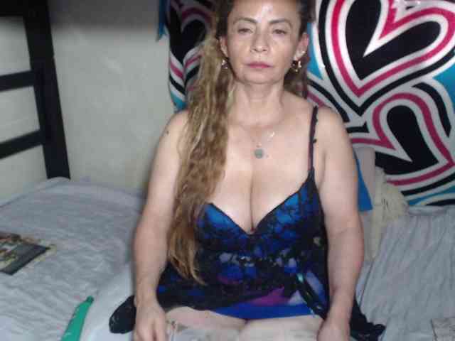 Monicatorres66 webcam