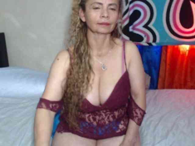 Monicatorres66 webcam