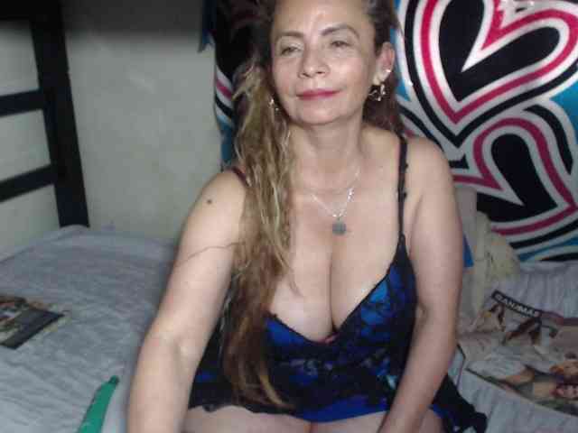 Monicatorres66 webcam