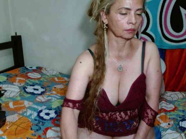 Monicatorres66 webcam