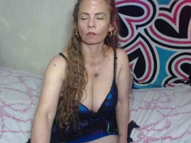 Monicatorres66 webcam