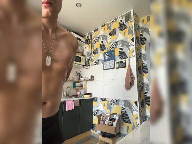 dawntis222 live cam on BongaCams