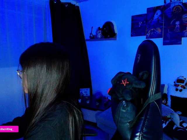 Nicorobin live webcam show