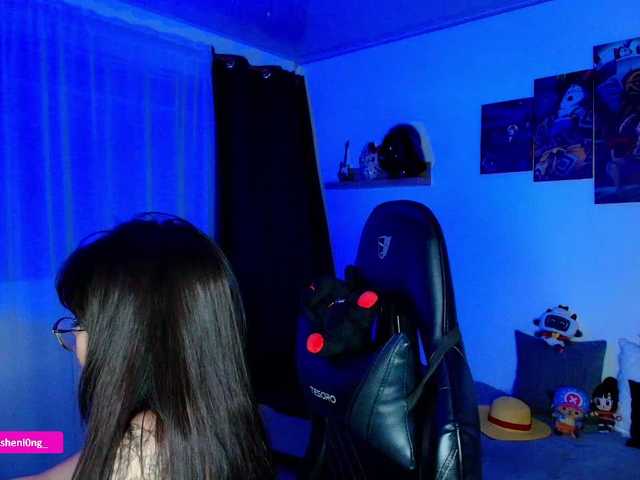 Nicorobin live webcam show