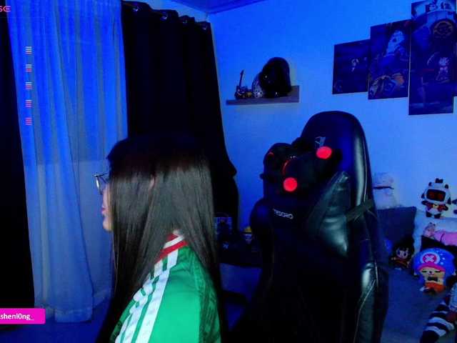 Nicorobin — live female cam