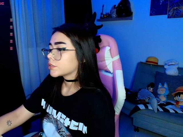 Nicorobin, live now on BongaCams