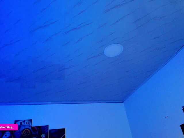 Nicorobin live webcam show