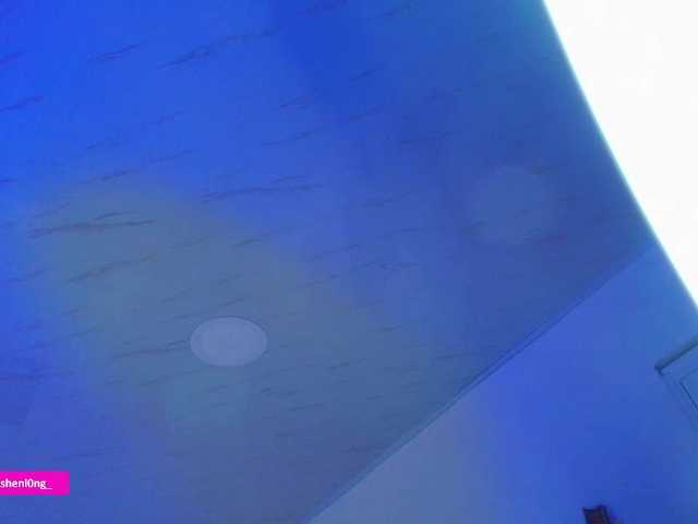 Nicorobin live webcam show