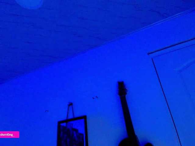 Nicorobin live webcam show