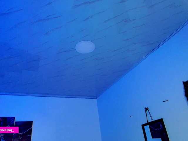 Nicorobin live webcam show