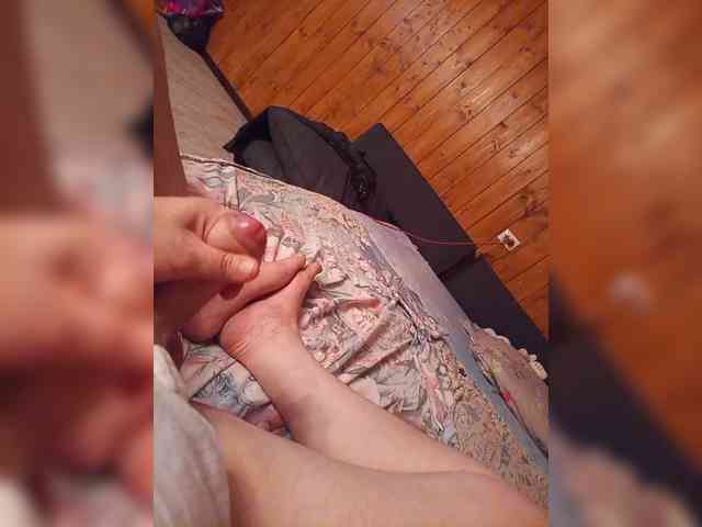 Izwrat1984's cam show statistics and live stream