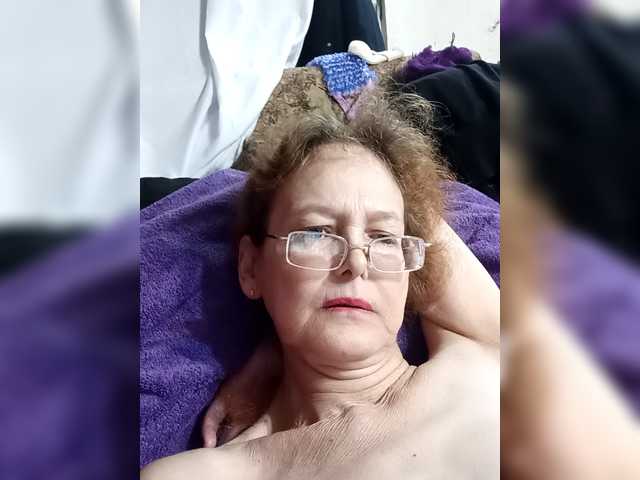 Madam-oss's BongaCams show and profile