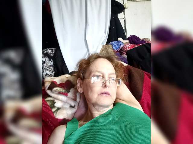 Madam-oss's BongaCams show and profile