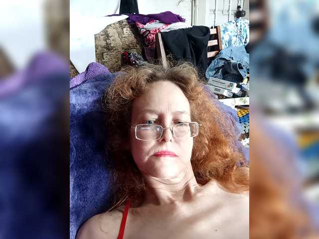 Madam-oss's BongaCams show and profile