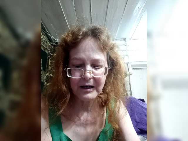 Madam-oss's BongaCams show and profile