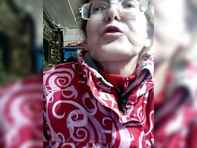 Madam-oss's BongaCams show and profile