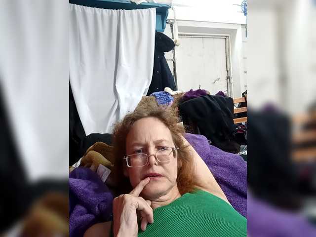 Madam-oss's BongaCams show and profile