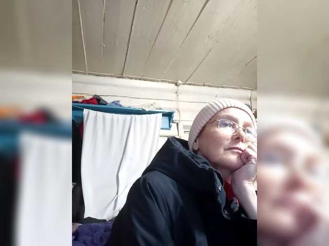 Madam-oss's BongaCams show and profile