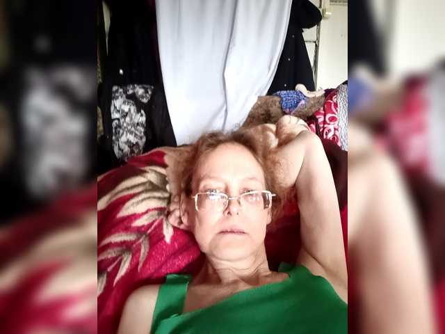 Madam-oss's BongaCams show and profile