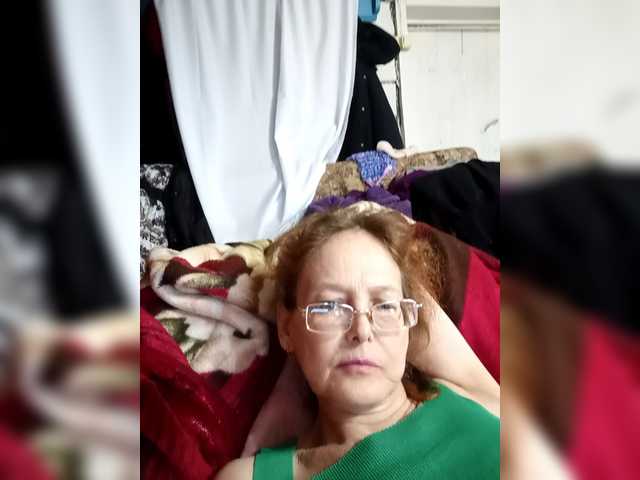 Madam-oss's BongaCams show and profile