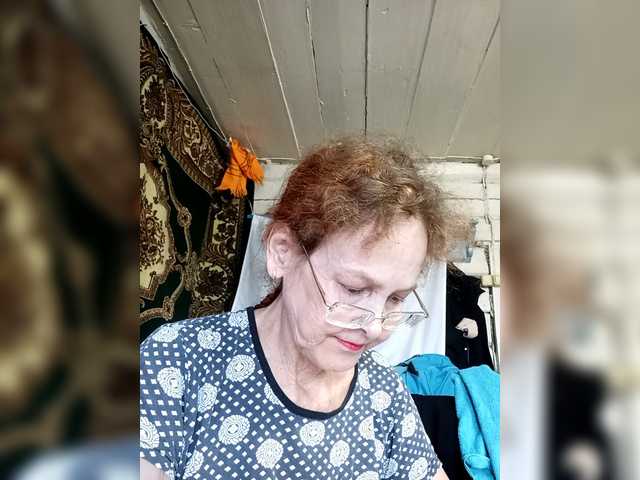 Madam-oss's BongaCams show and profile