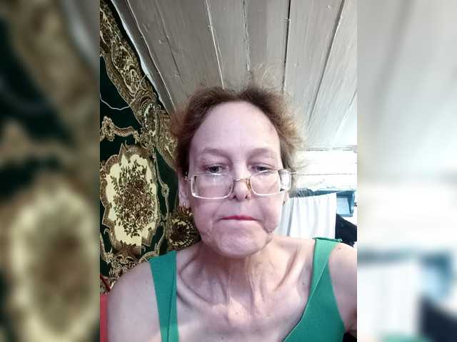 Madam-oss's BongaCams show and profile