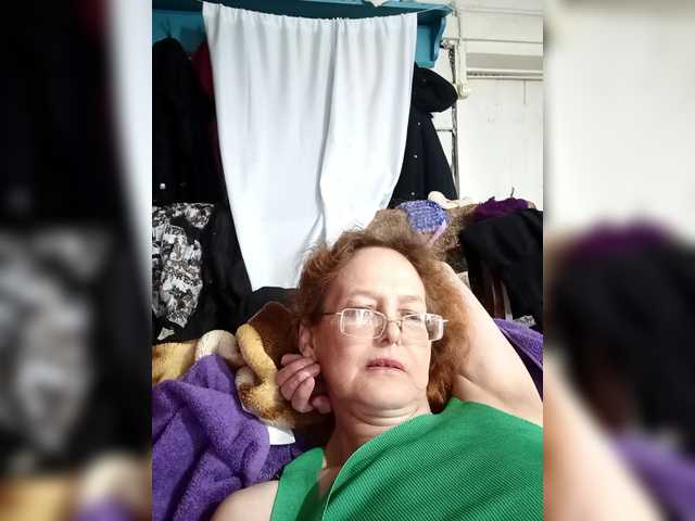 Madam-oss's BongaCams show and profile