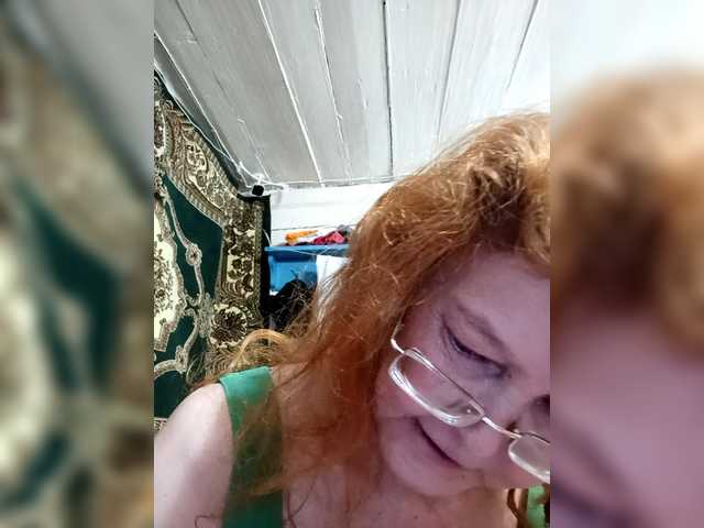 Madam-oss's BongaCams show and profile